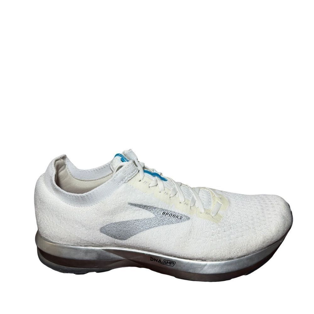 Brooks levitate 2 White and Silver Athletic Shoes size 11
